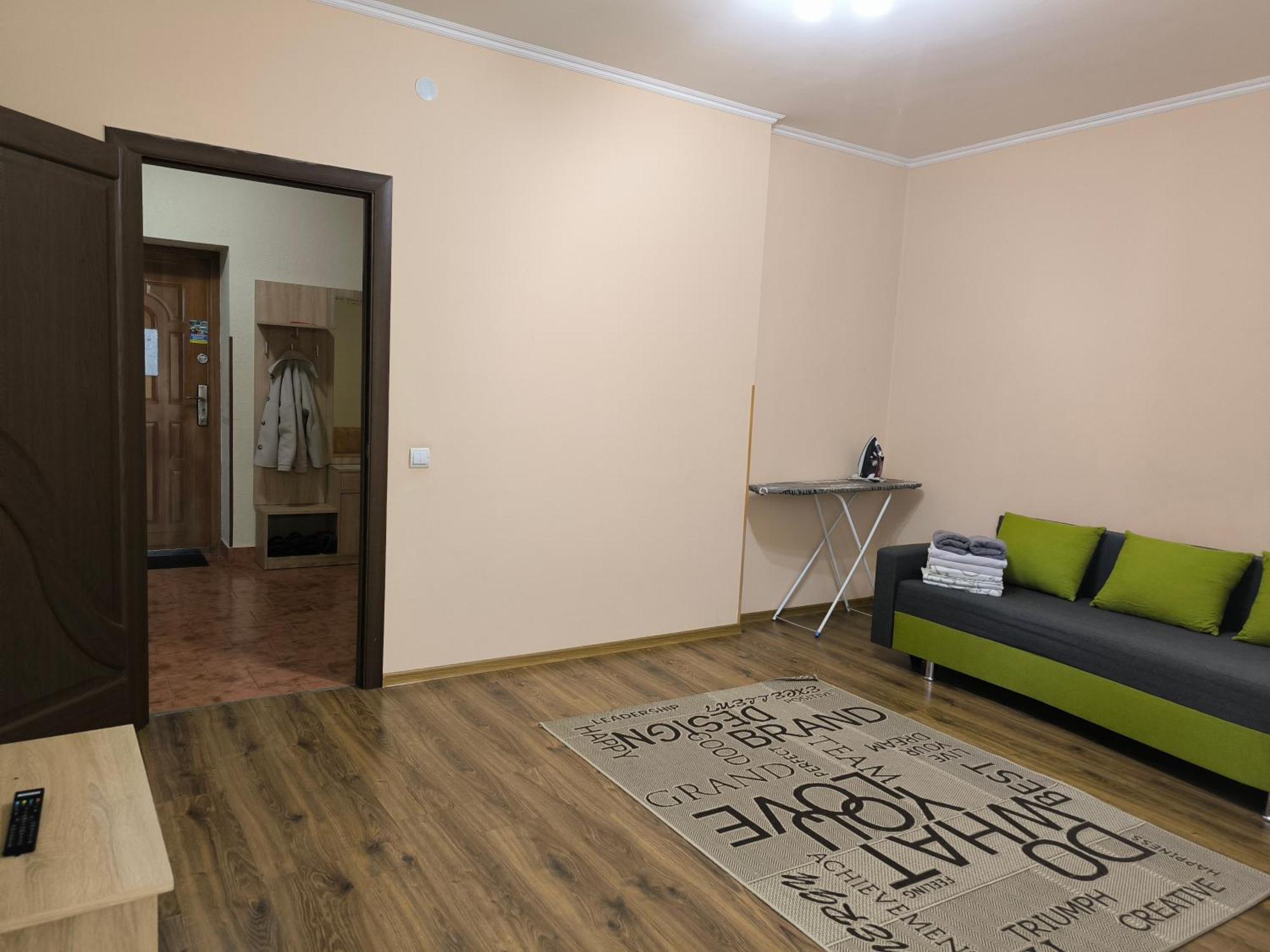 Apartments Domovik Мостова 5 Кв 37 Mukacheve Bagian luar foto